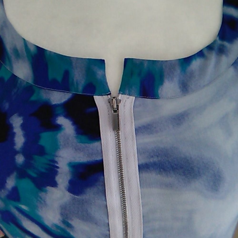 BCBGMaxAzria Marisol Tie Dye Dress - Picture 4 of 16
